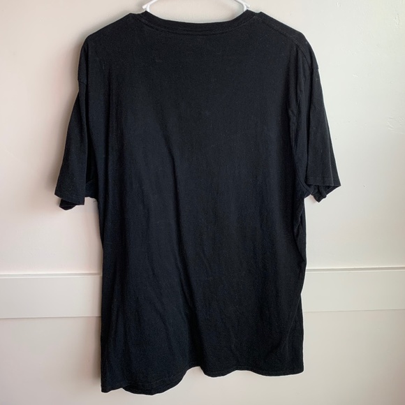 Richer Poorer Black V-Neck Short Sleeve Shirt - Picture 3 of 6